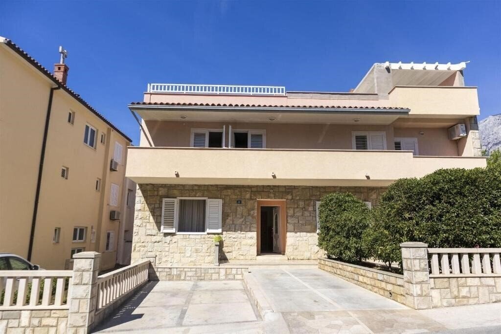 Готель App Ante 3*