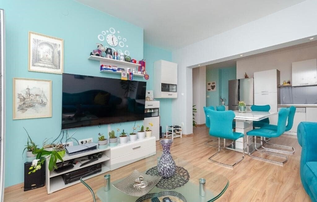 Готель App Katica 2*