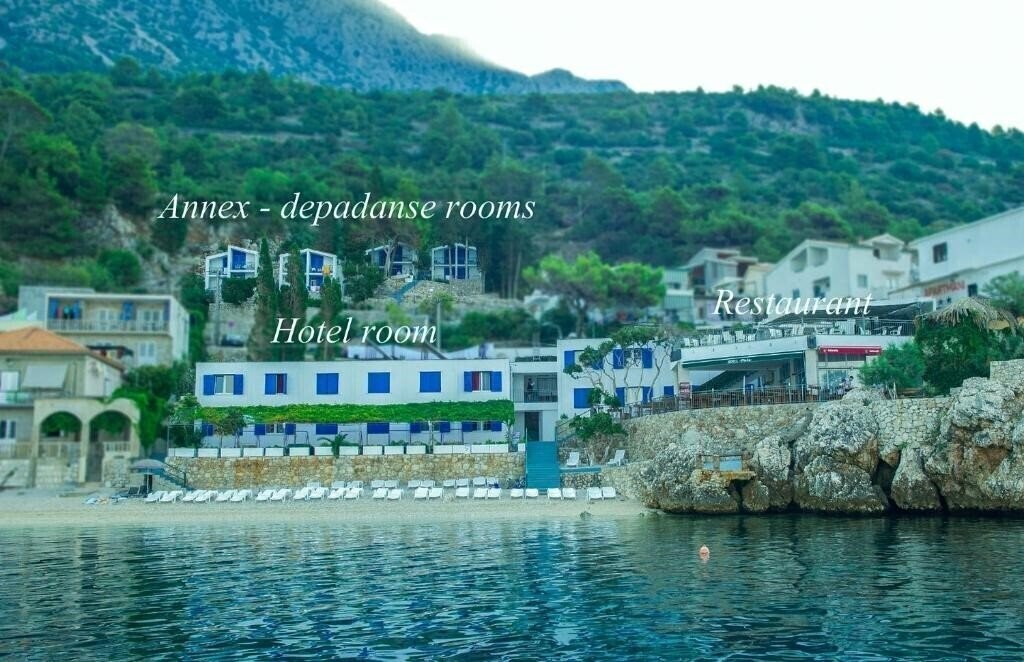 Готель Beach Hotel Croatia 3*