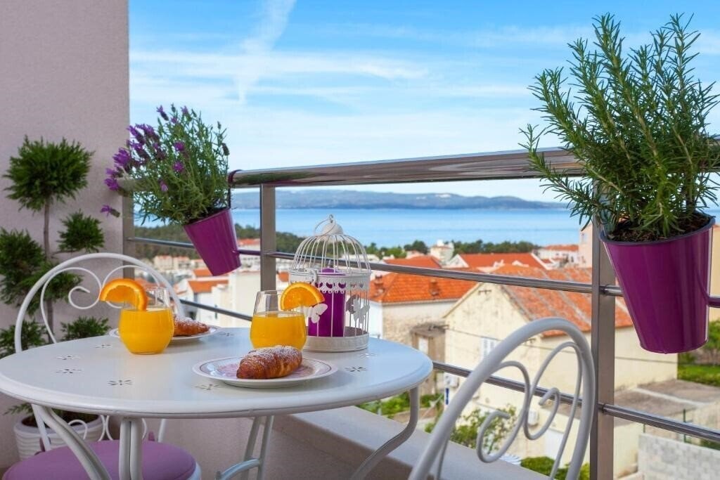 Отель Villa Ivona 3*