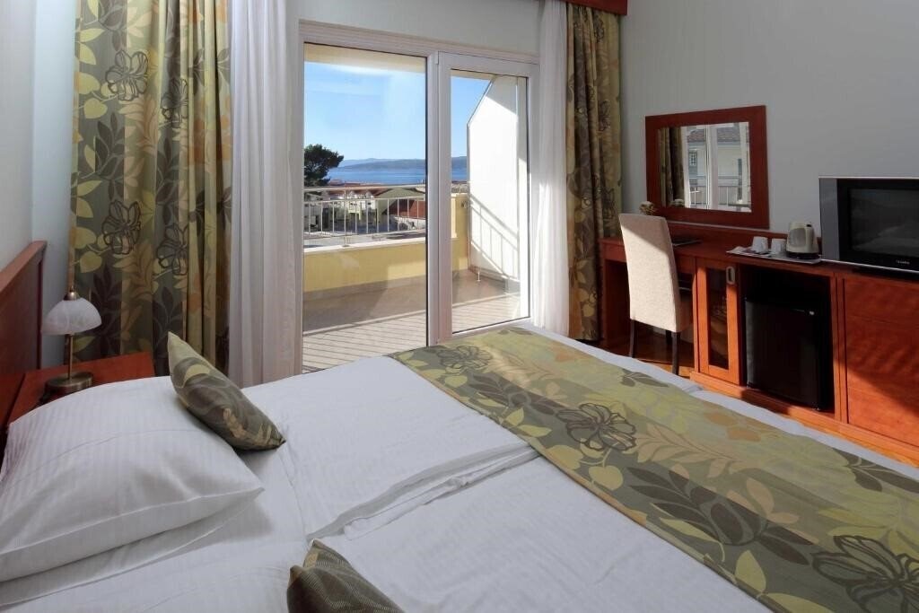 Фото Aparthotel Dorijini Dvori 4*