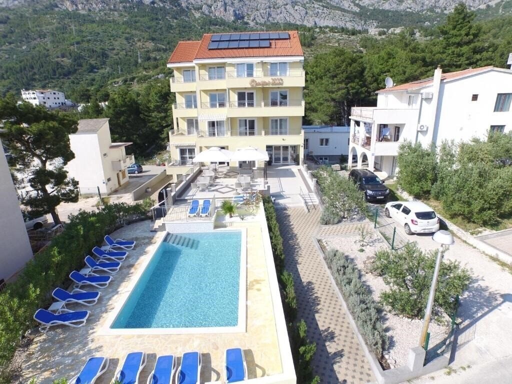 Фотографія Aparthotel Dorijini Dvori 4*