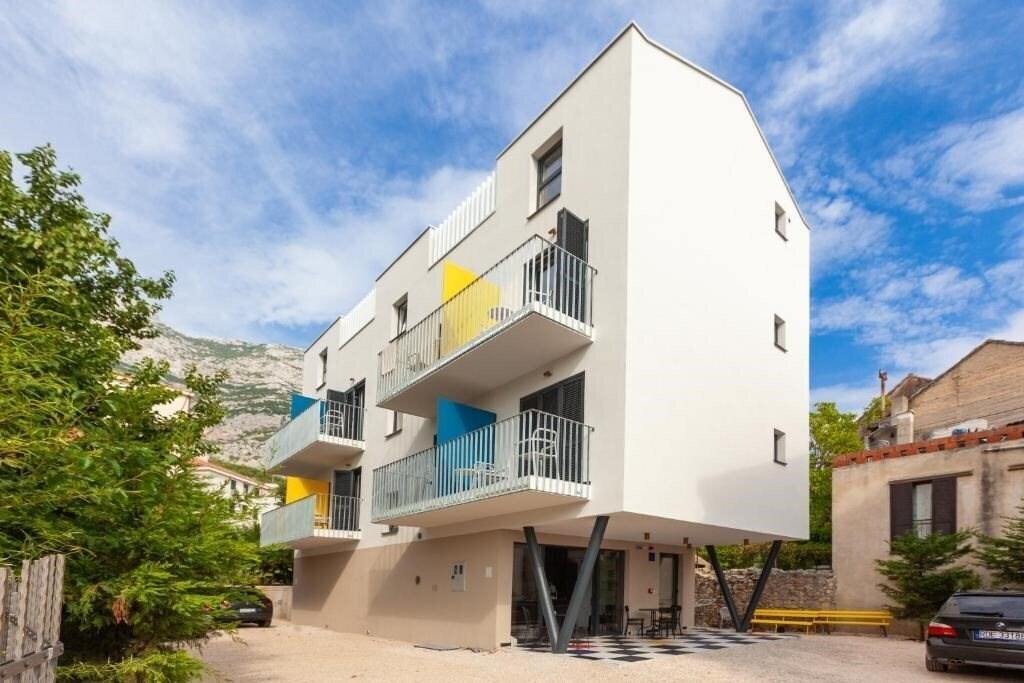 Готель Hostel Makarska Subtub 4*
