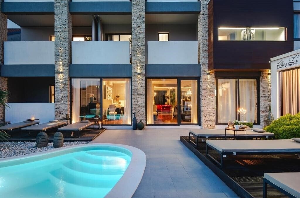 Фото Boutique Hotel Chevalier 4*