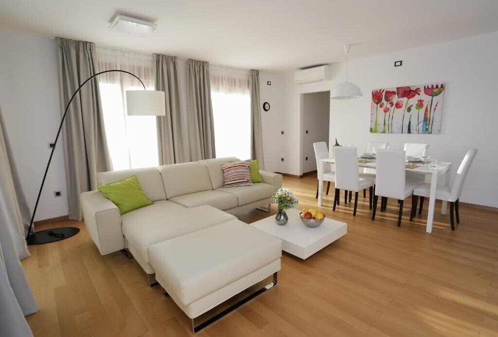 Изображение Poville Residence 4*