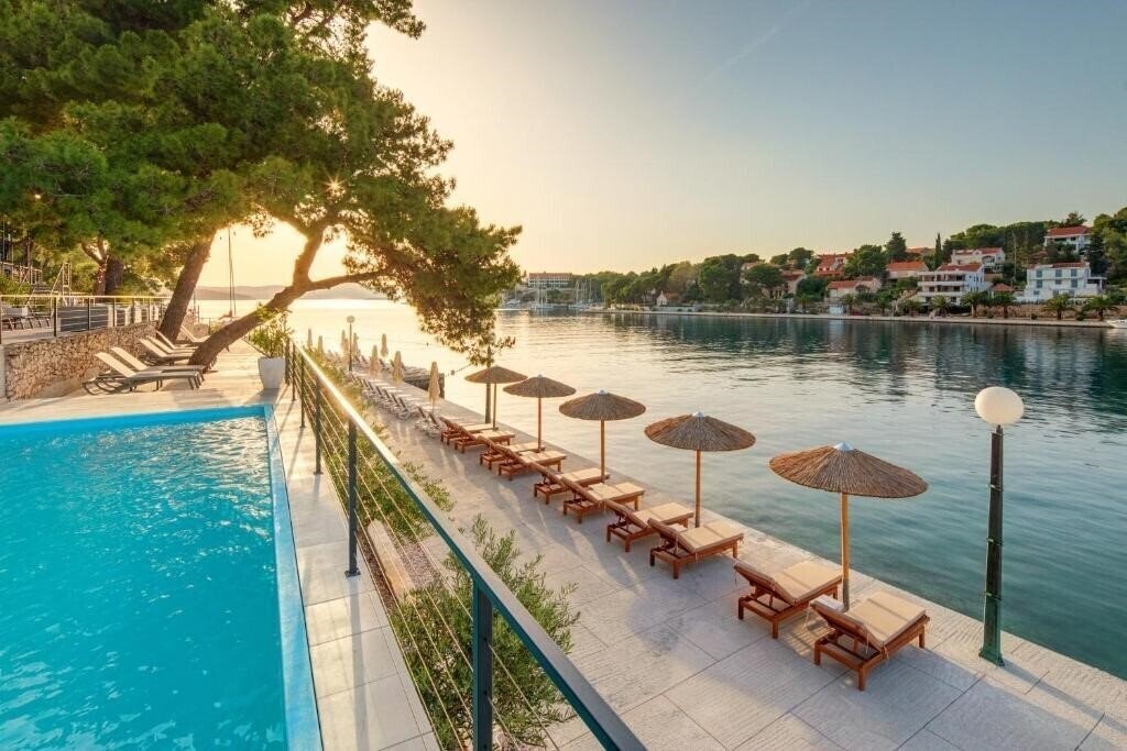 Готель Hotel Milna Osam Adults Only 4*