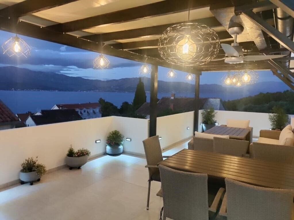 Готель Brac Apartamenty 4*