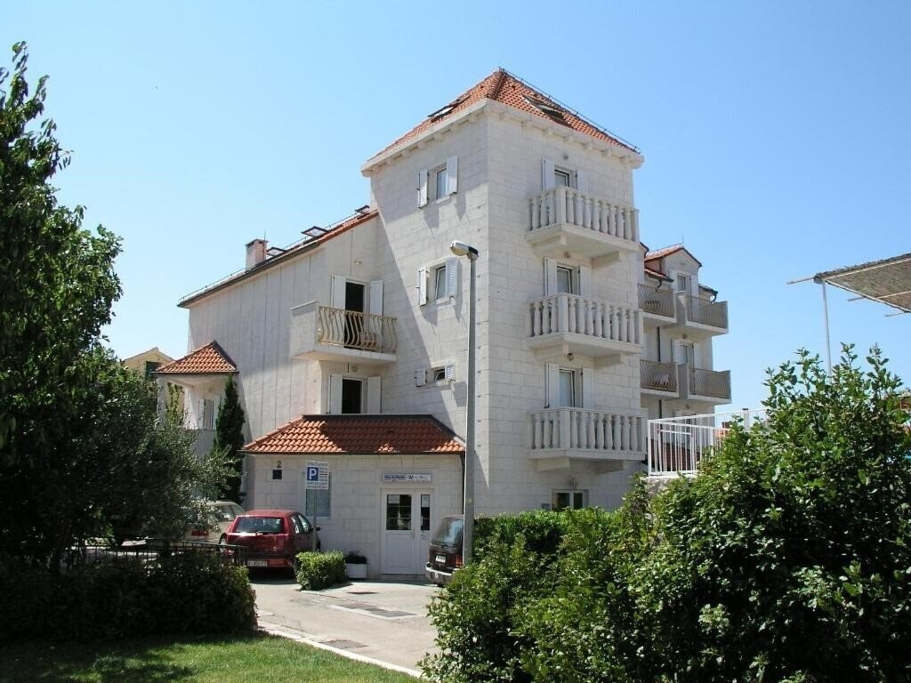 Отель Villa Supetar 3*
