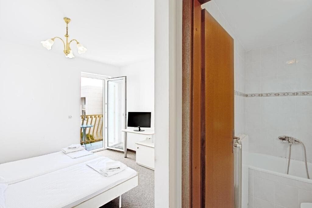 Фотография Villa Supetar 3*