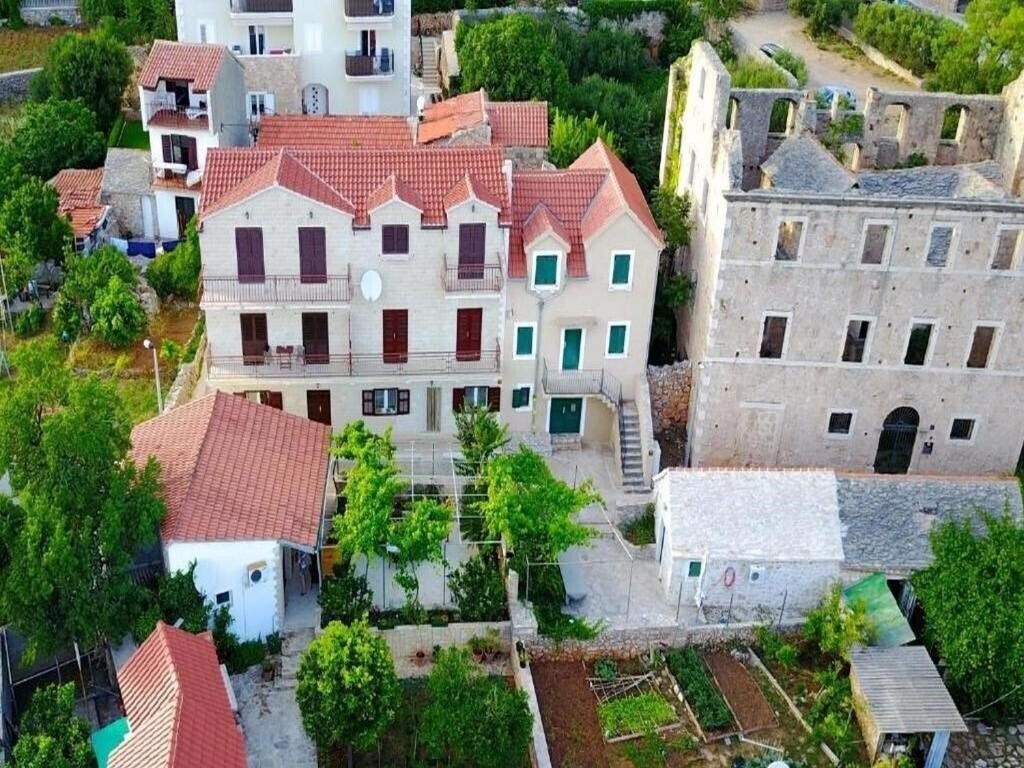 Фото Apartments Paloc 3*
