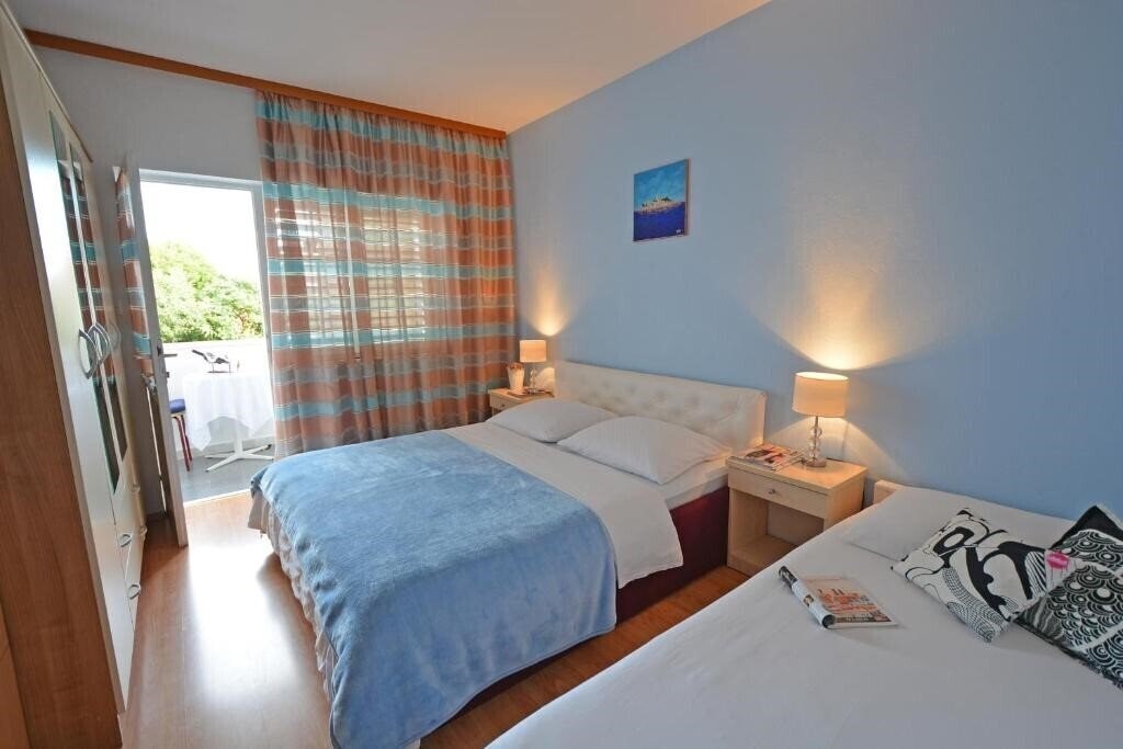 Готель Rooms Sunce 3*