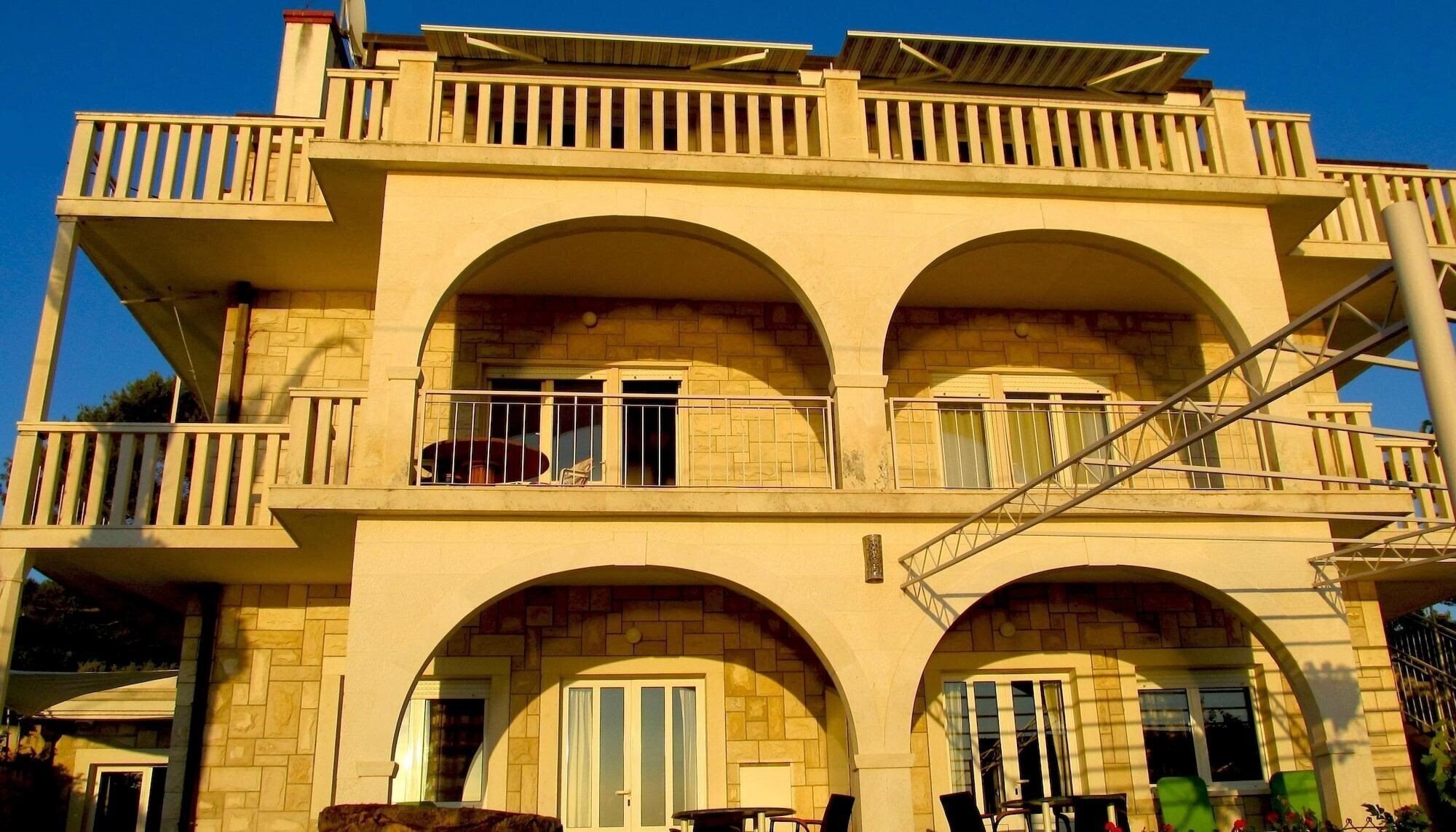 Фотография Villa Pape 3*