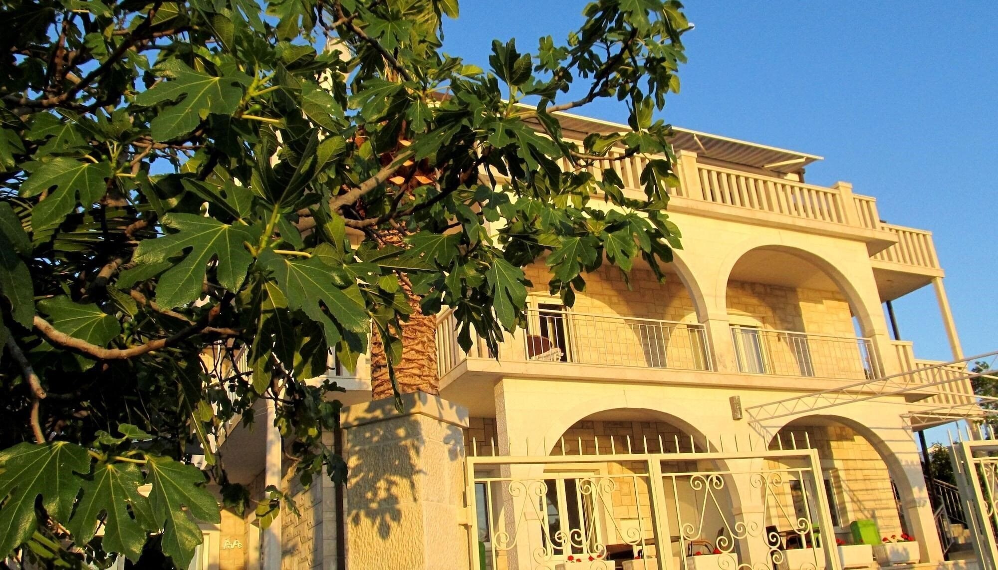 Изображение Villa Pape 3*