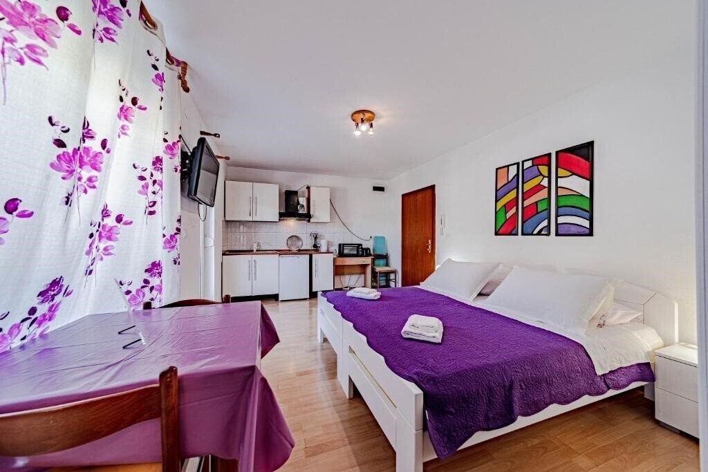Фото Apartments Barcot 3*