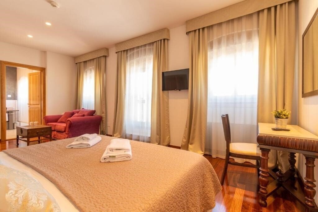 Фотографія B&B Heritage Villa Apolon 4*