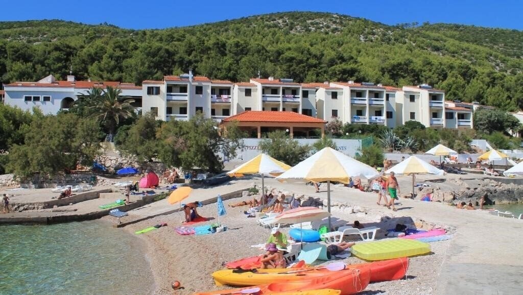 Готель Hotel Priscapac Resort & Apartments 3*