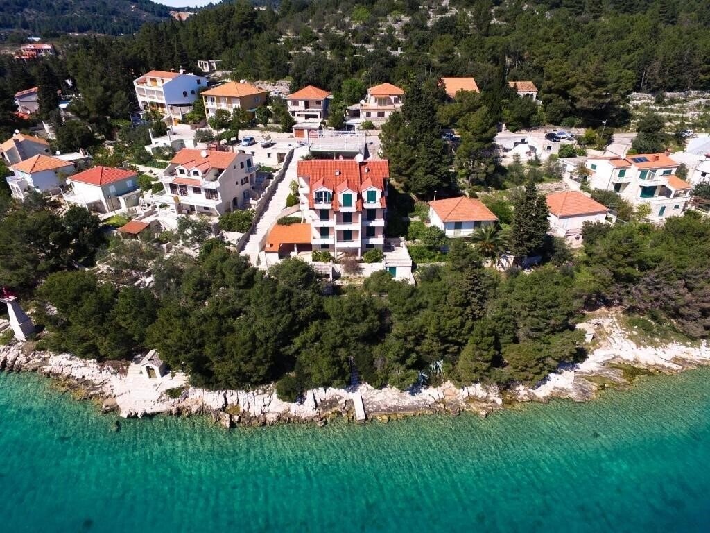 Отель Apartments Vala 3*