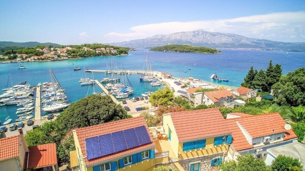 Готель Eco Aparthotel the Dreamerss Club (Lumbarda) 4*