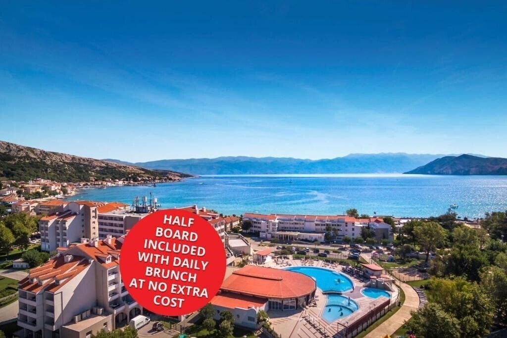 Готель Sunny Baska Hotel by Valamar 3*
