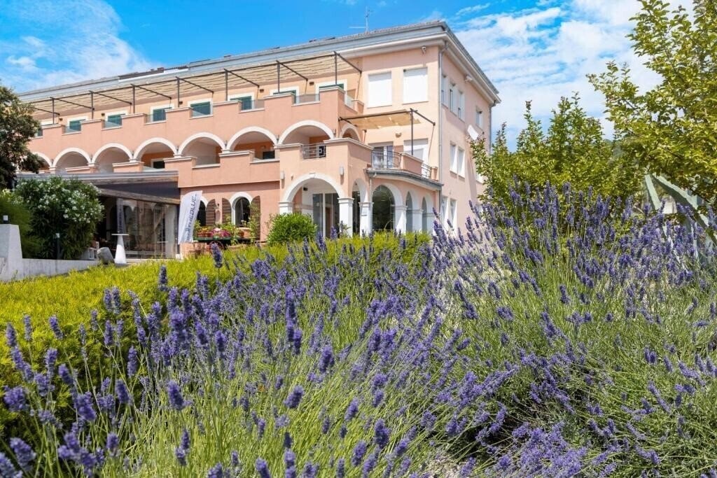 Готель Hotel Kanajt 4*