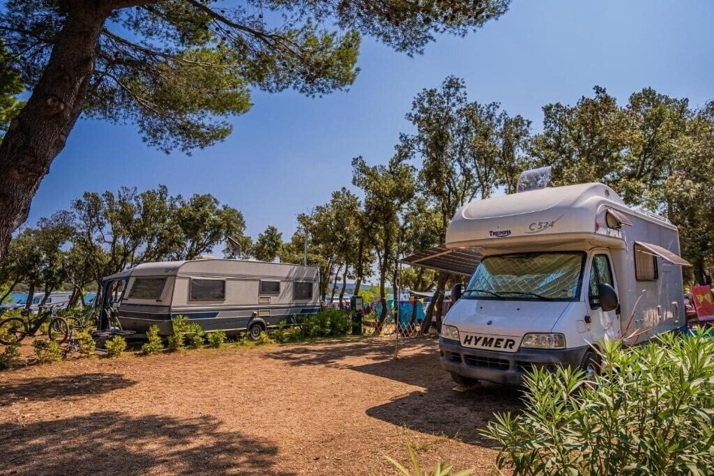 Картинка Lopari Camping Resort 3*