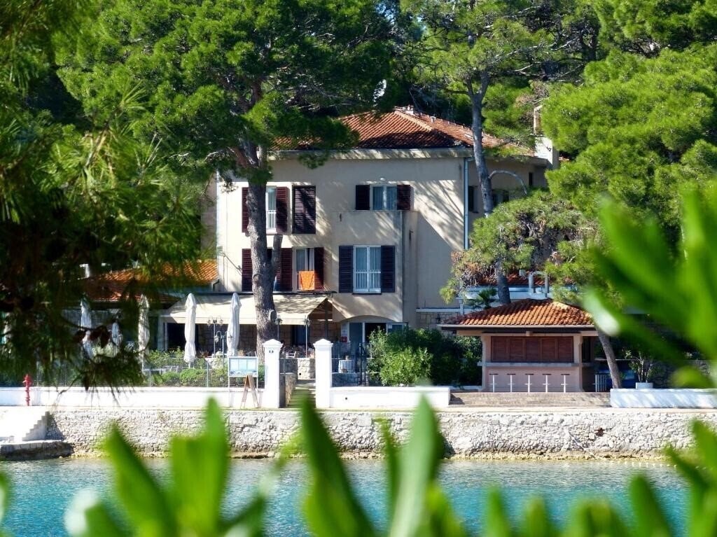 Отель Villa Diana 4*