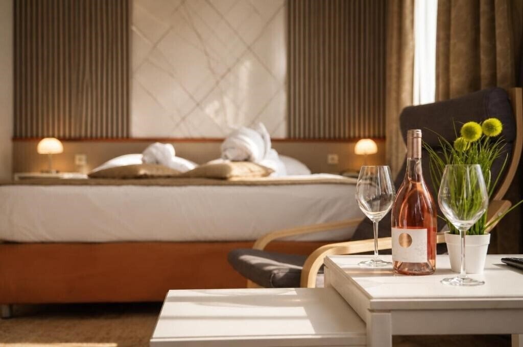 Отель Apoksiomen Hotel 4*