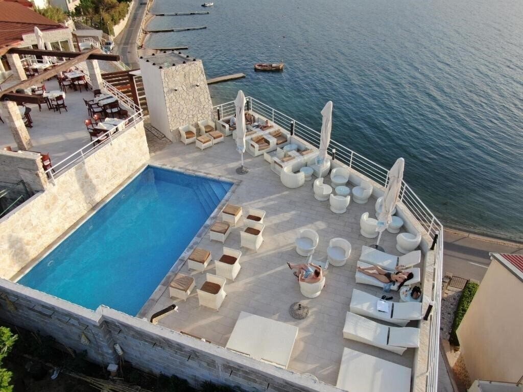 Отель Aparthotel Belveder 3*