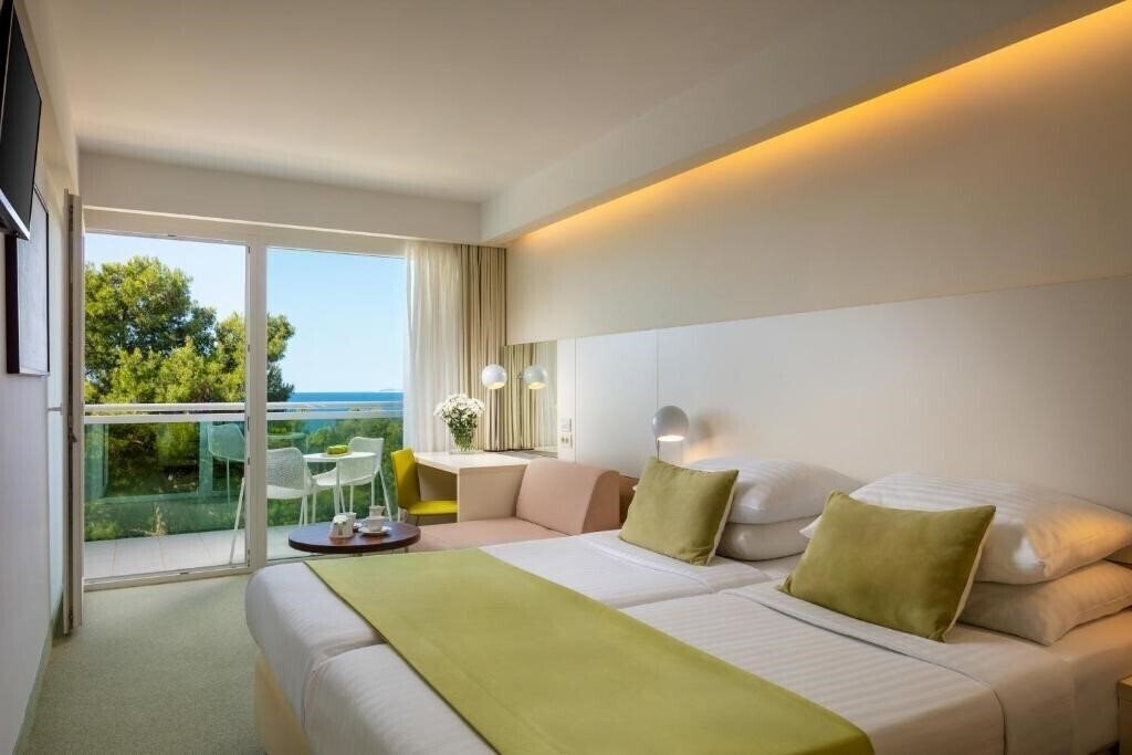 Фото Family Hotel Vespera 4*