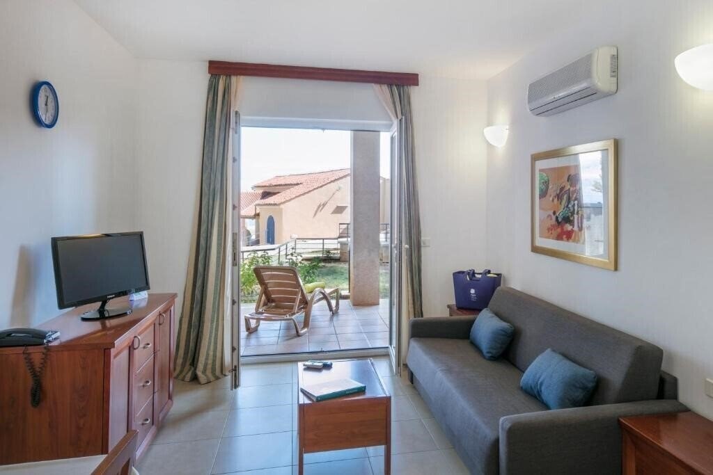 Картинка Apartments Punta 4*