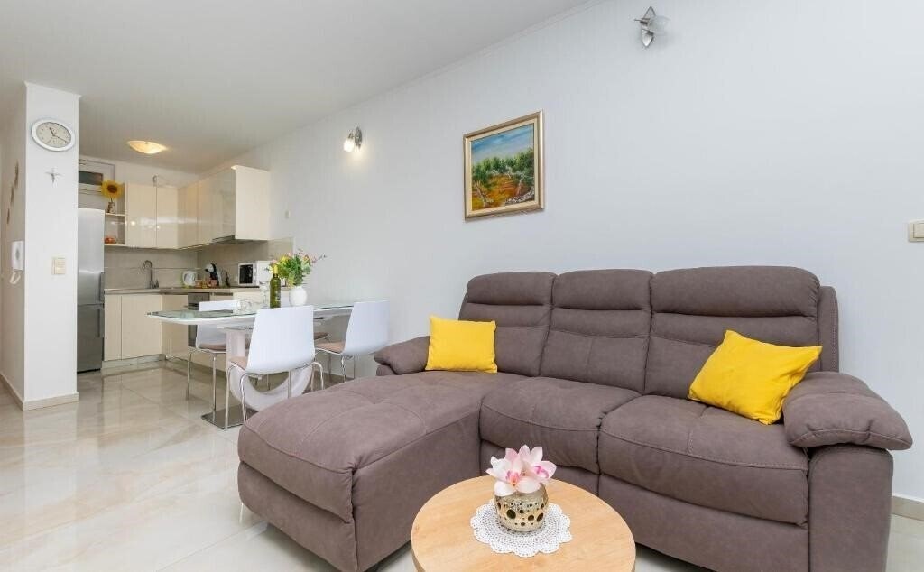 Зображення App Ivanka Omis 3*