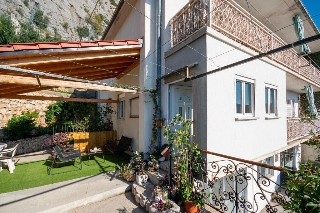 Отель App Renko 3*