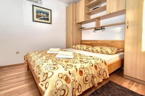 Фото App House Ivo 3*