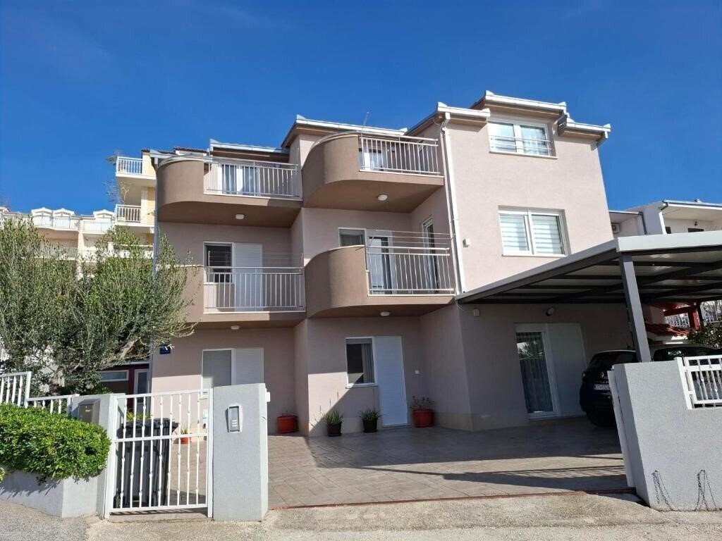 Зображення Apartments Ante Dugi Rat 4*