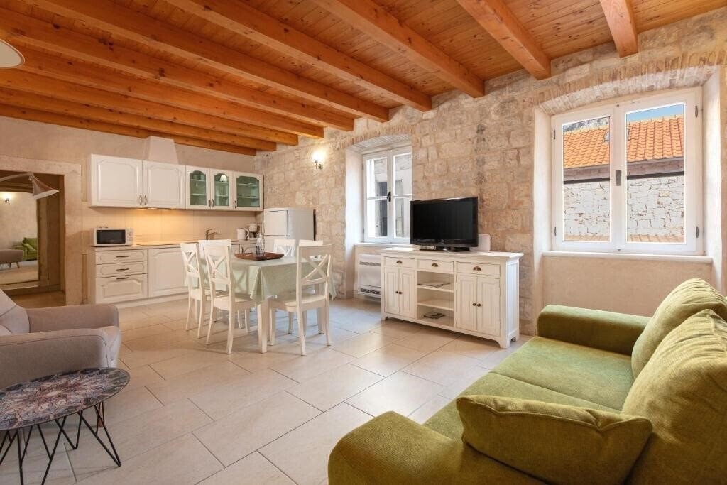 Отель Villa Mama 4*