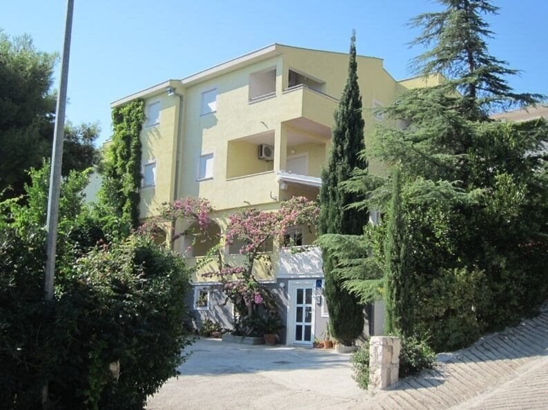 Отель Villa Neda 3*