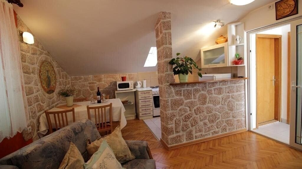 Изображение App Barto House 3*