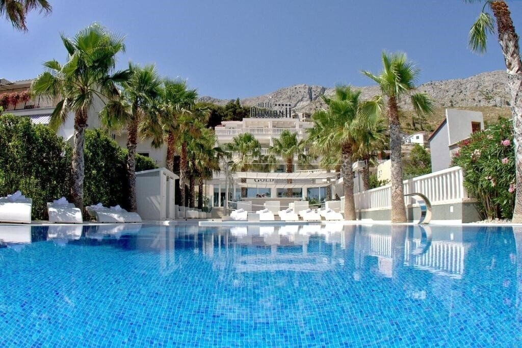 Отель Hotel Damianii 4*