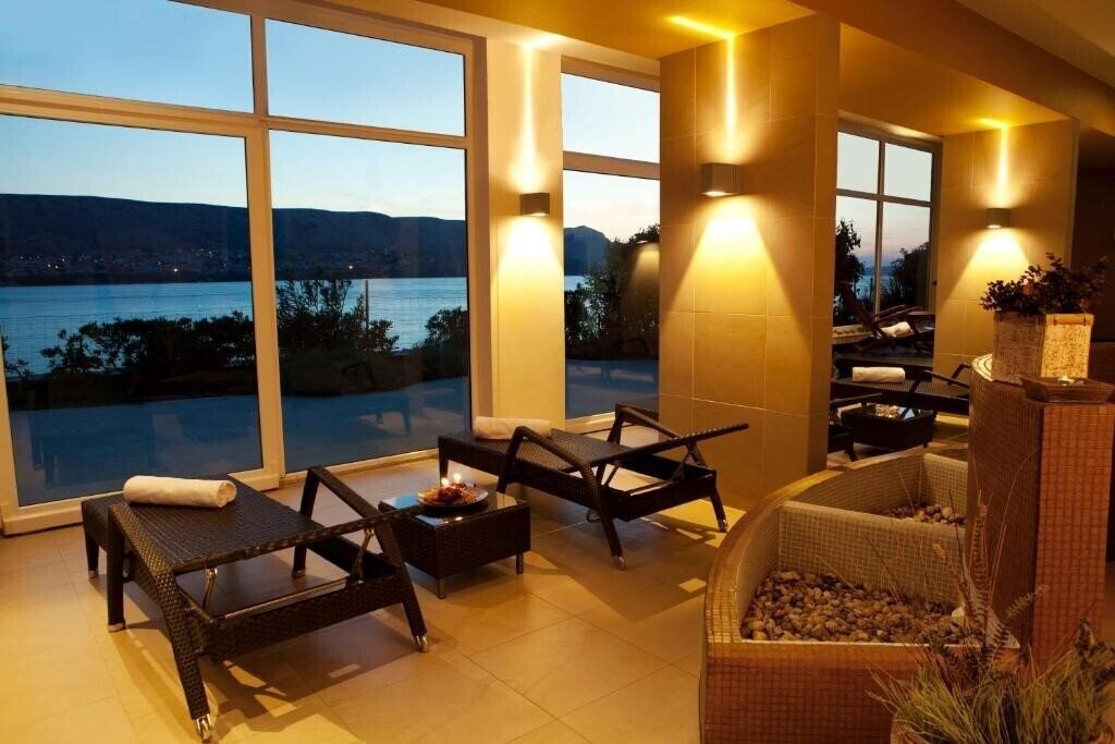 Изображение Hotel Meridijan 4*