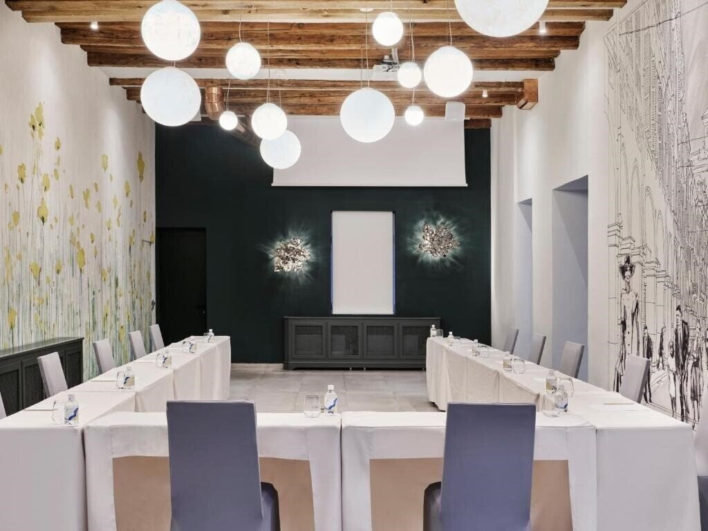 Изображение Continental Hotel 4*