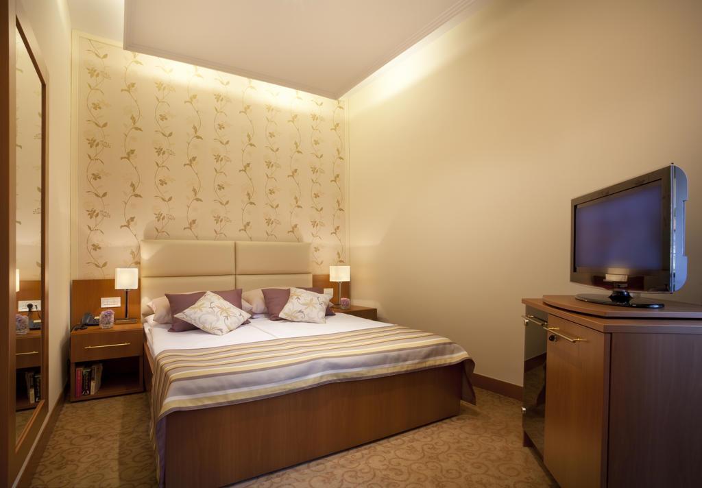 Изображение Remisens Premium And Romantic Villa Ambasador 4*