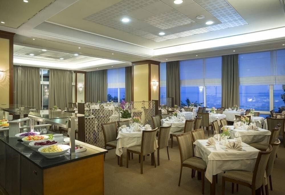 Фотография Remisens Premium And Romantic Villa Ambasador 4*
