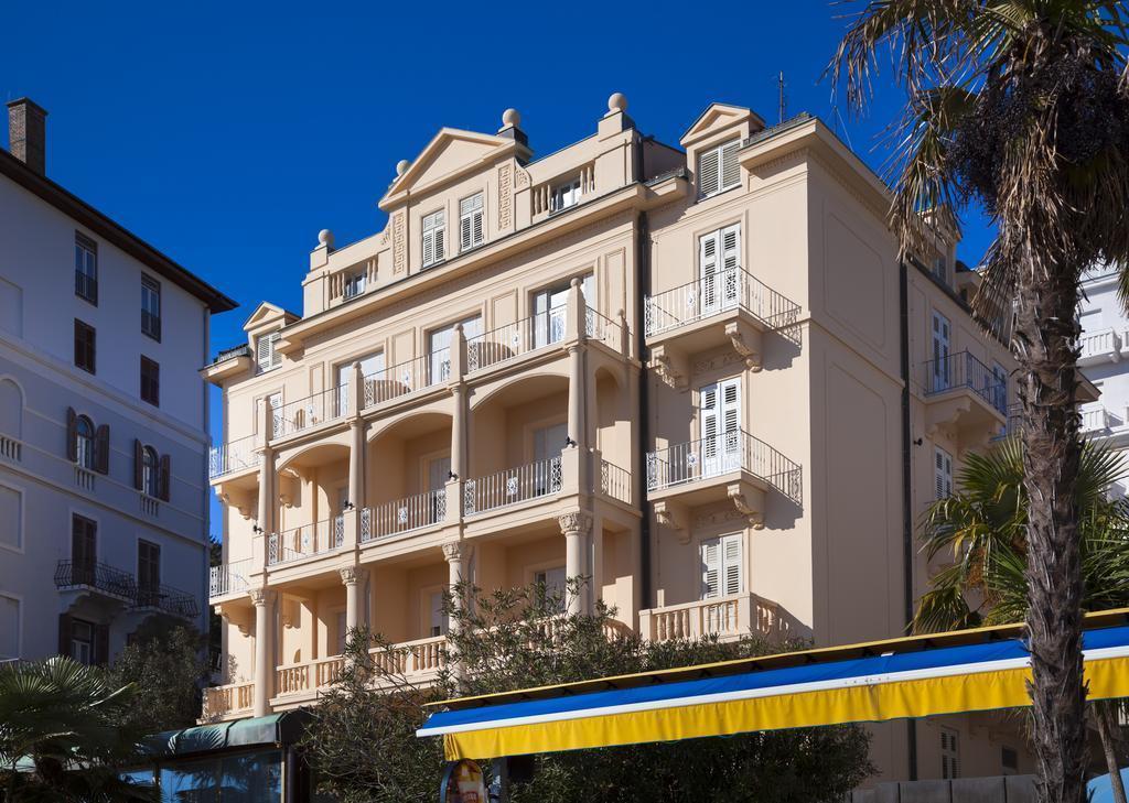 Отель Smart Selection Hotel Residenz 2*