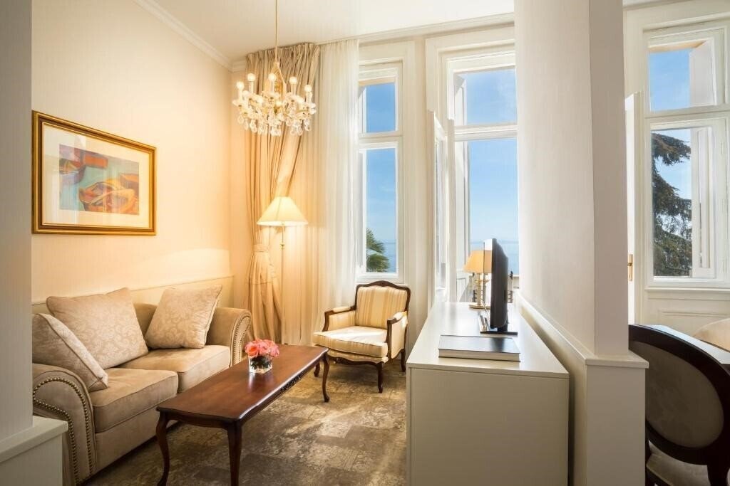 Фотографія Villa Amalia 4*