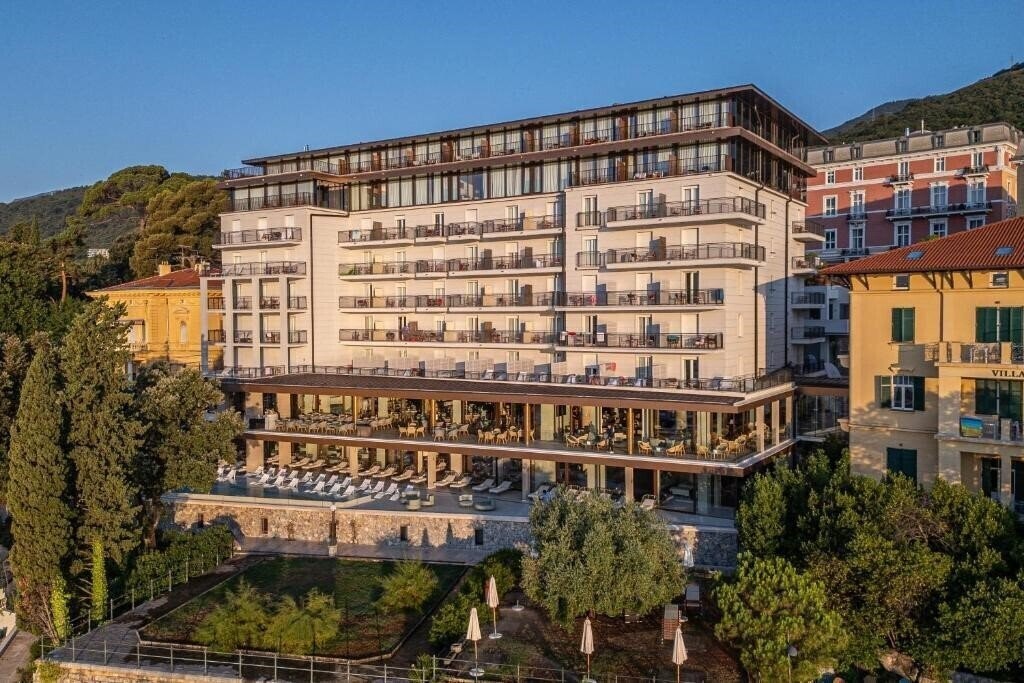 Отель Amadria Park Grand Hotel 4 Opatijska Cvijeta 4*