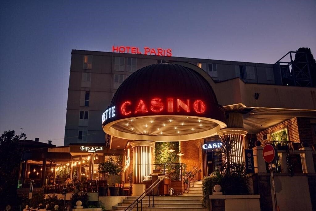 Фото Paris Hotel 4*