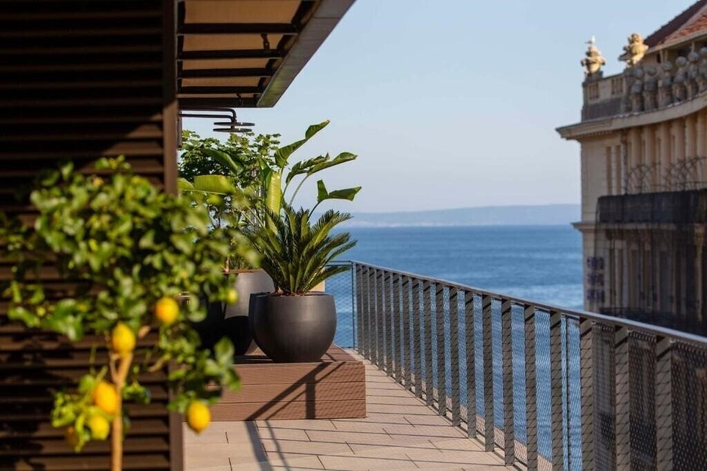 Зображення Keight Hotel Opatija, Curio Collection by Hilton 5*