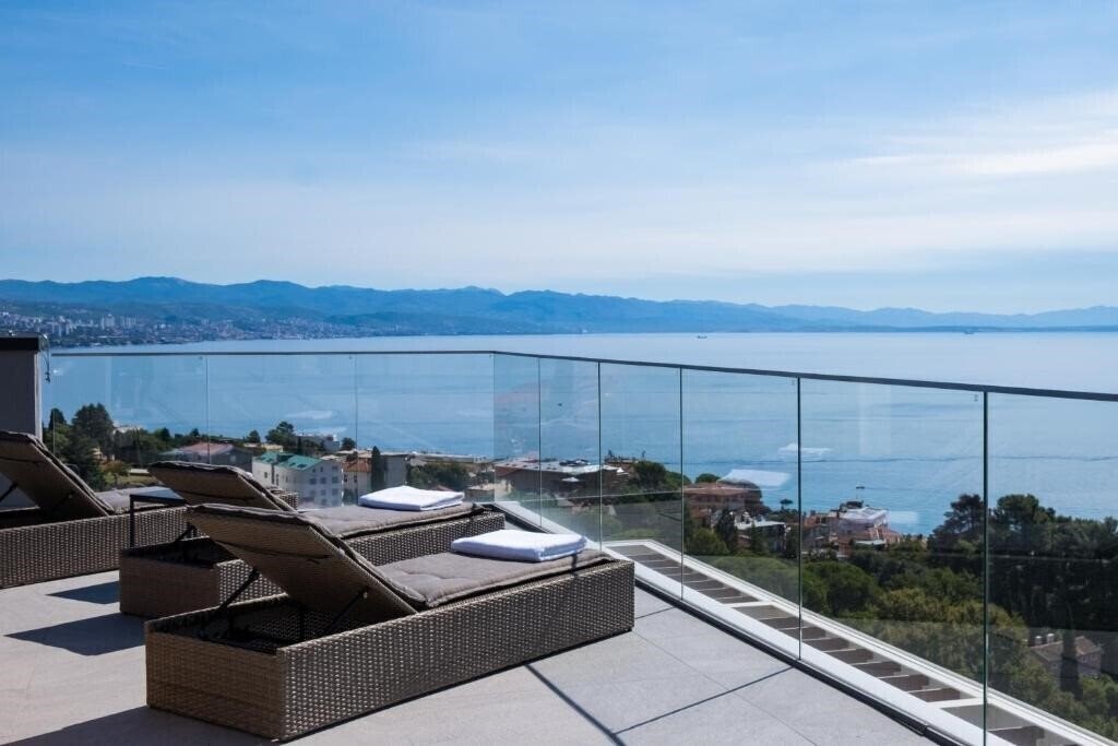 Картинка App Carmen 4*