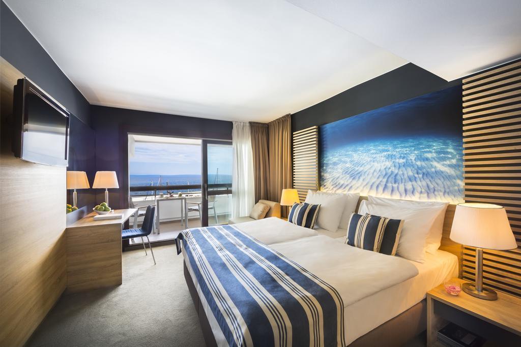 Фотографія Remisens Hotel Admiral 4*