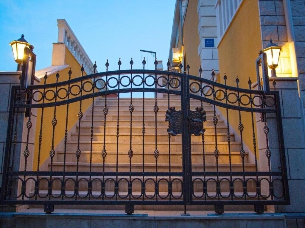 Отель Apartments Damjanka 3*